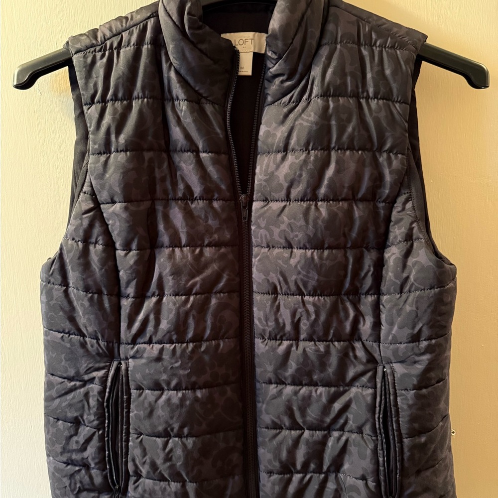 LOFT Black Quilted Vest